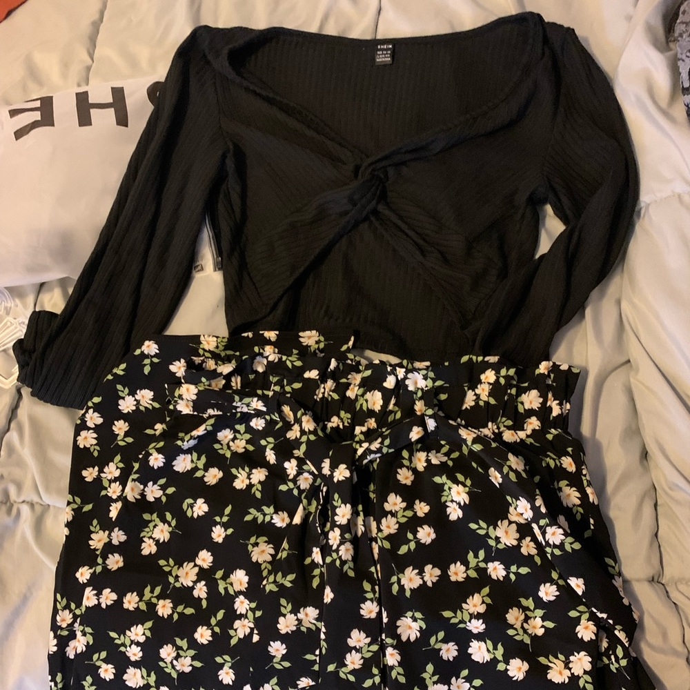 Set with 2 wide trouser pants